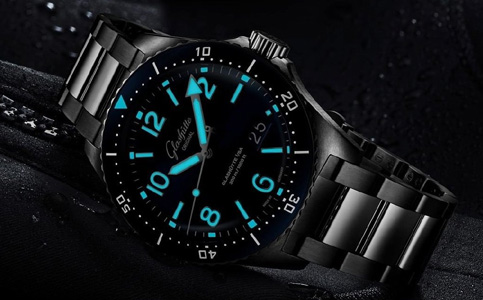 格拉蘇蒂手表換電池要多少錢（格拉蘇蒂手表內部機芯有灰塵）