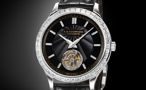 蕭邦售后電話哈爾濱（蕭邦手表走時(shí)快怎么辦）