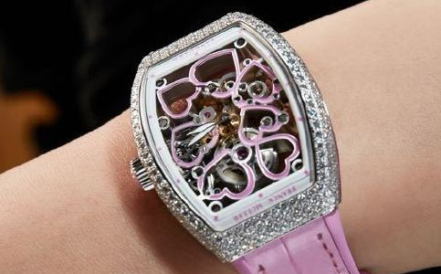 泉州法穆蘭售后(法穆蘭手表走時誤差的相關知識)