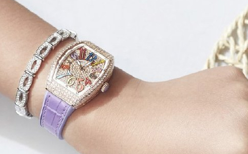 佛山法穆蘭服務中心電話(法穆蘭表鏡內霧氣)