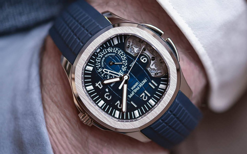 百達(dá)翡麗售后維修點(diǎn)（為什么百達(dá)翡麗手表表蒙起霧）