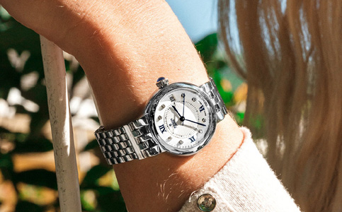 帝舵手表中國官網售后(帝舵手表起霧后應該去怎么維修)