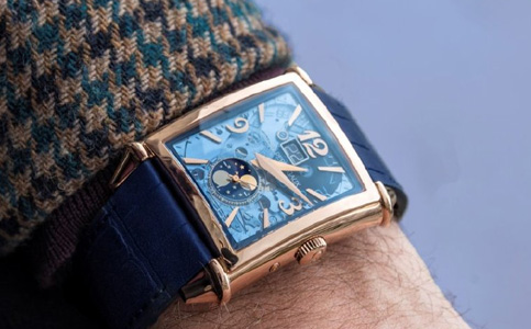 芝柏手表維修服務(wù)點店(處理芝柏手表進灰的方法)