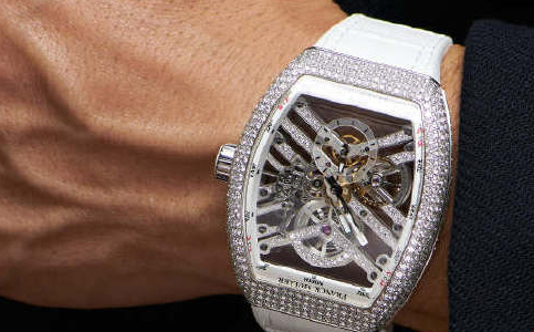 法穆蘭手表售后服務電話（法穆蘭手表日常佩戴時的保養）