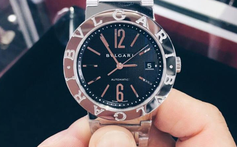 寶格麗手表售后中心電話(處理寶格麗手表劃痕問題)